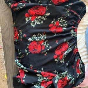 Small Charlotte Russe rose top.